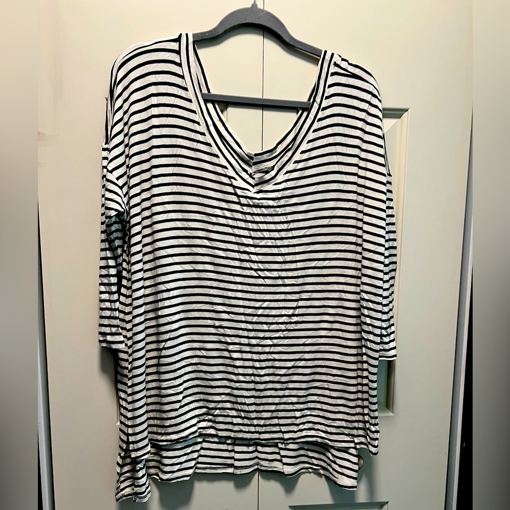 Maurices 3/4 Sleeve Shirt